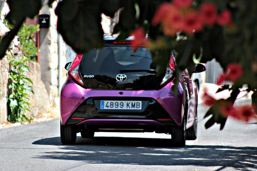 Imágenes dinámicas del Toyota Aygo.