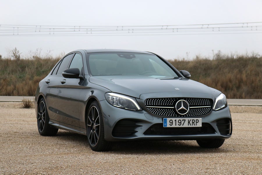 El nuevo Mercedes Clase C destaca, entre otras cosas, por su magnífico asistente semiautónomo.
