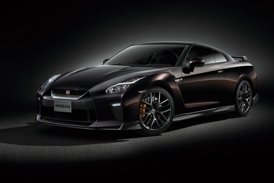 Nissan lanza una nueva edición de su GT-R para Japón | Autocasión