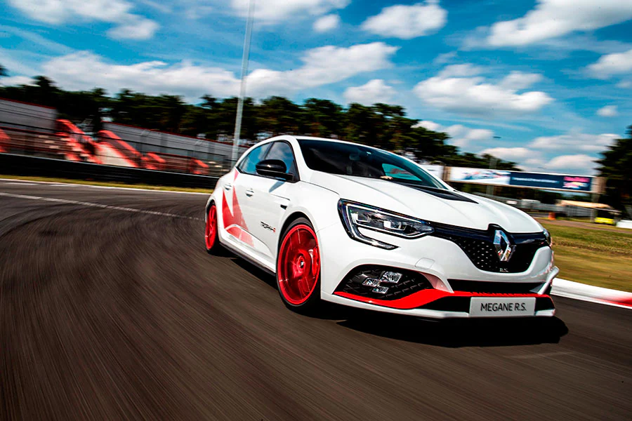 Renault Mégane Rs Trophy R 2019 Una Muy Eficaz Y Extrema Edición