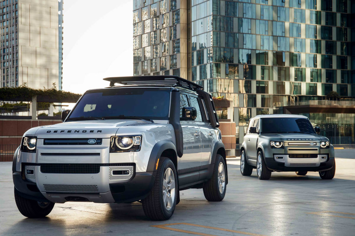 Land rover defender 2023