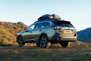 Los modelos como el Outback combinan las ventajas de los SUV y los SW