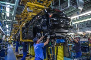 El nuevo Ford Kuga es el primer vehículo híbrido enchufable que se fabrica en nuestro país.