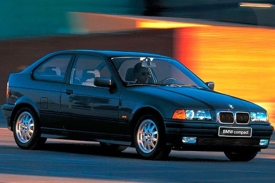 El BMW Serie 3 E36 cumple 30 años: ya es un clásico | Autocasión