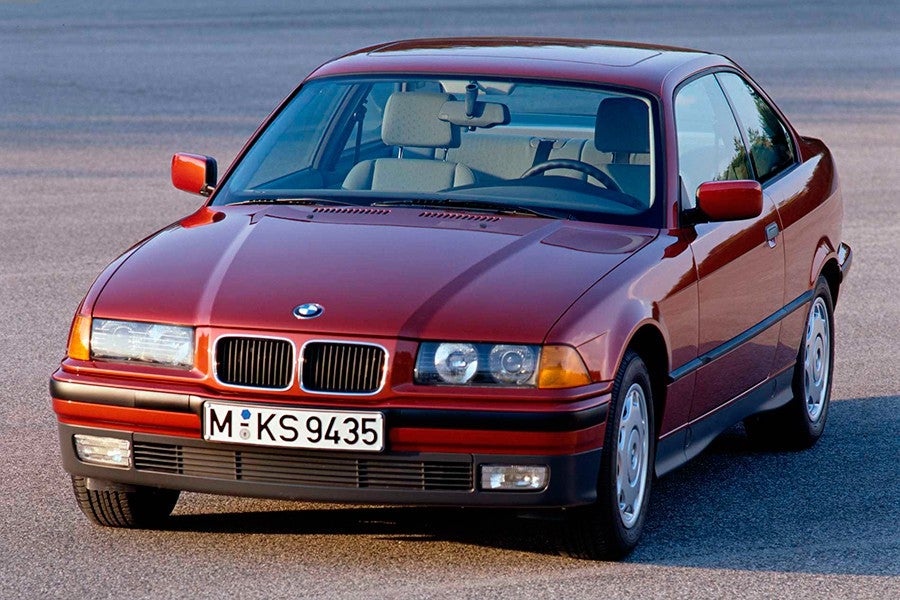 El BMW Serie 3 E36 cumple 30 años: ya es un clásico | Autocasión