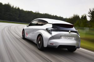 Híbrido enchufable con 60 km de autonomía en modo EV, consumo medio de 1,0 l/100 km.