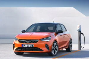 El Opel Corsa e tiene un precio competitivo, pero sigue siendo caro.