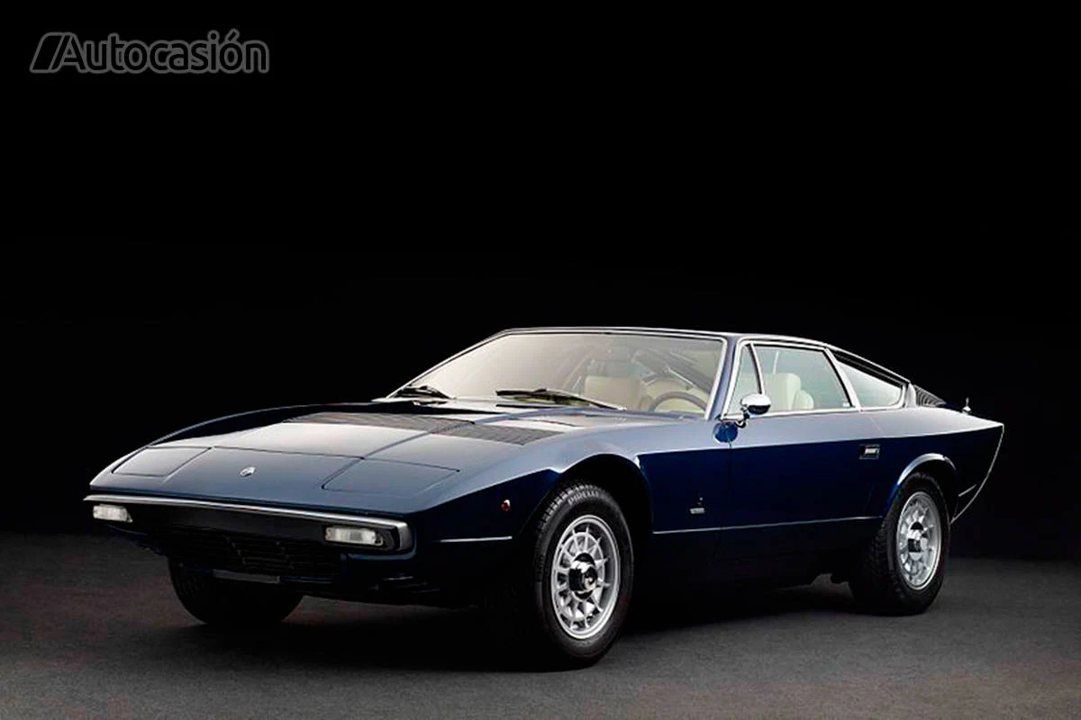 Maserati-Khamsin-1.jpg