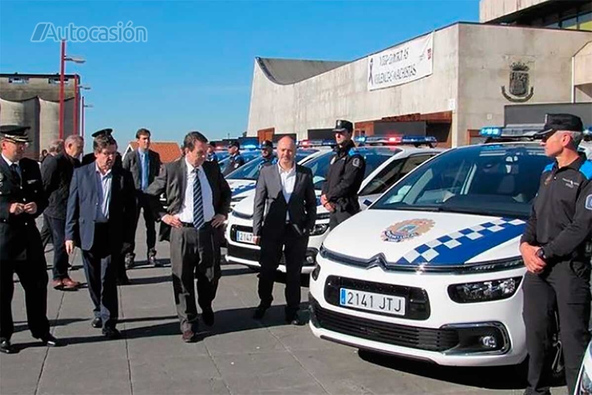 La Policía Local de Vigo multa sus propios coches por tener la ITV ...