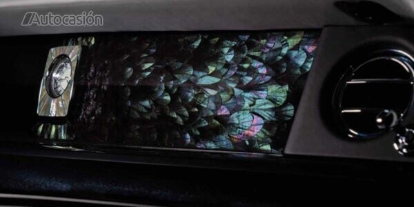 Rolls-Royce Phantom "Iridescent Opulence”,