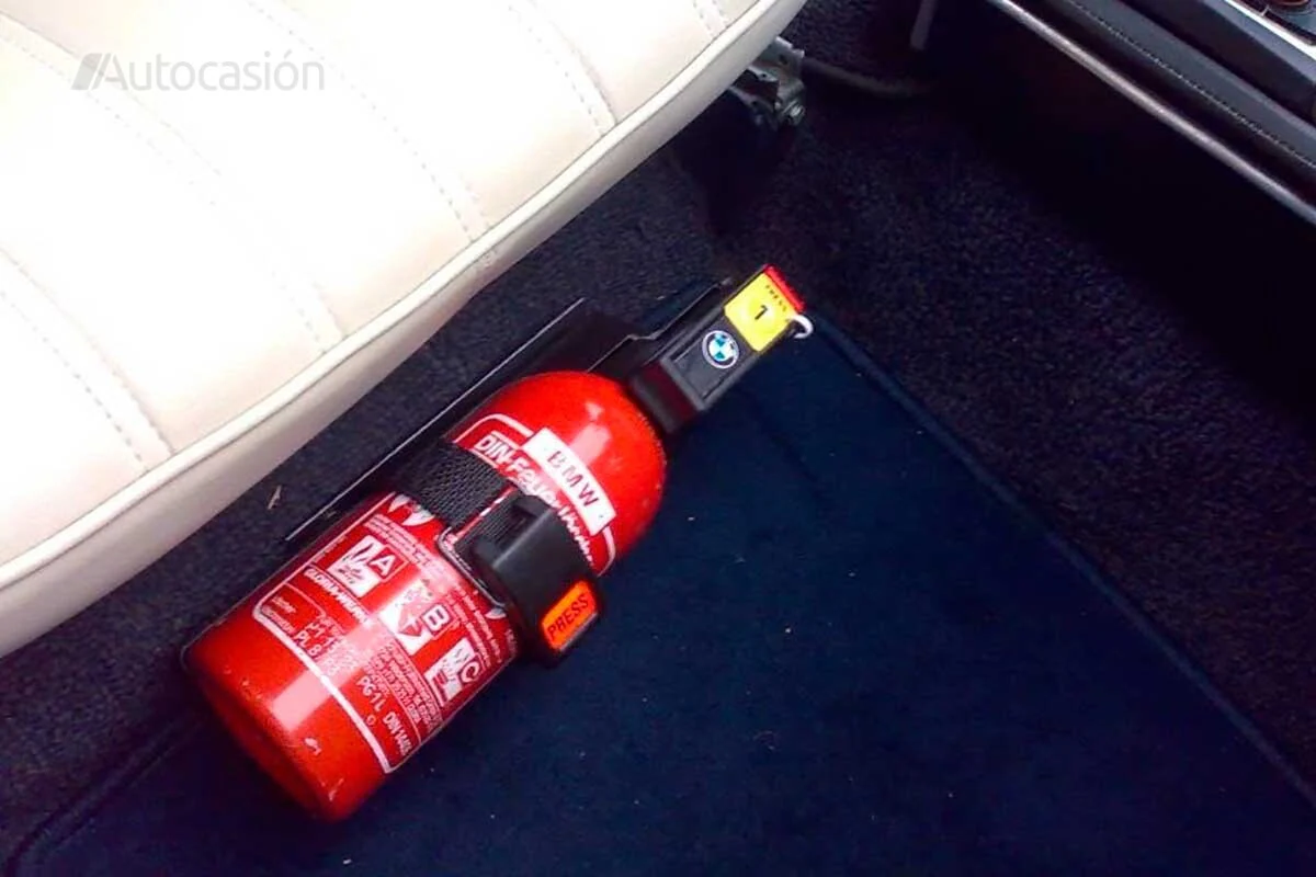 Extintor de incendios: ¿cuándo es obligatorio en el coche