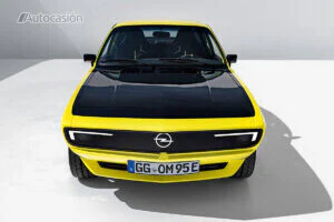 Opel ha resucitado el Manta para promocionar su nueva era electrificada.