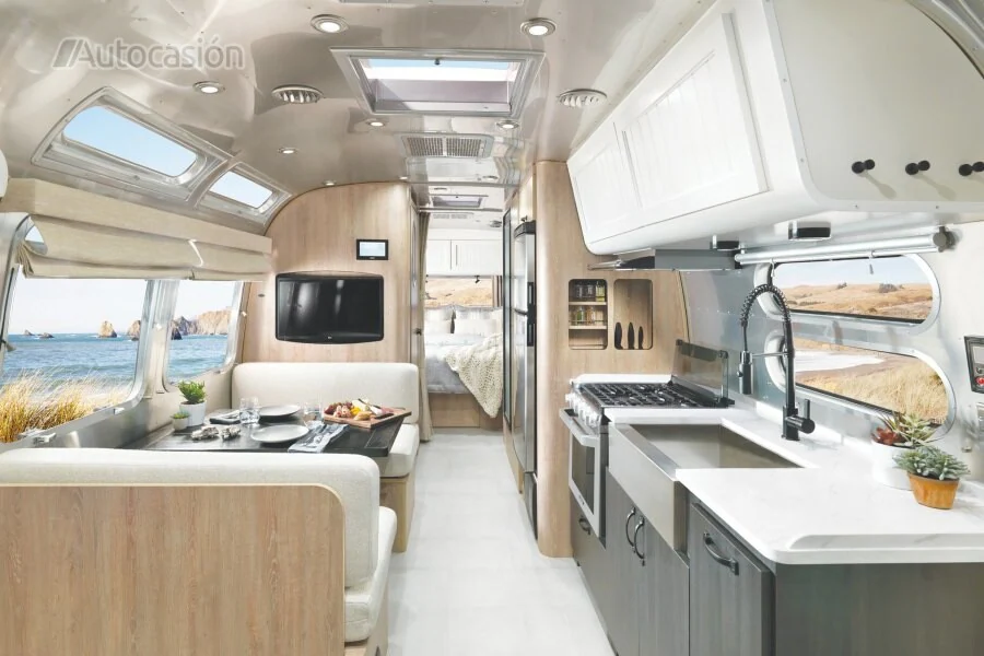 Airstream Pottery Barn la caravana perfecta para disfrutar del