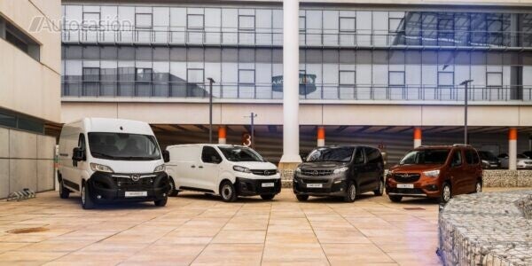 Gama Opel de comerciales eléctricos 2022