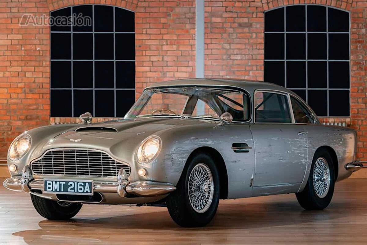 Aston Martin DB5, el coche de James Bond es el deportivo más deseado