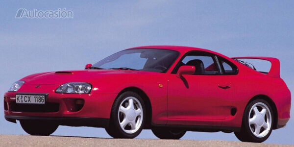 5 coches que cumplen 30 años y pueden entrar en las ZBE