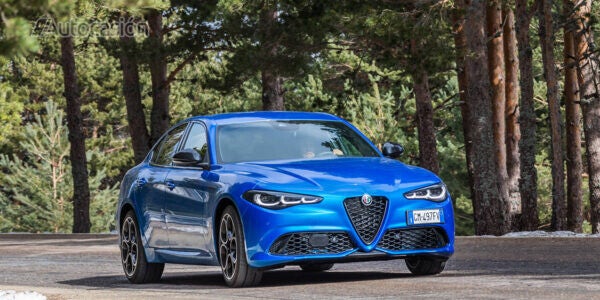 Alfa Romeo Giulia 2026: la berlina podría convertirse en un crossover en su próxima generación