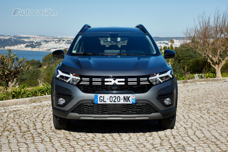 Primera prueba del Dacia Jogger Hybrid cimiento electrificado Autocasión