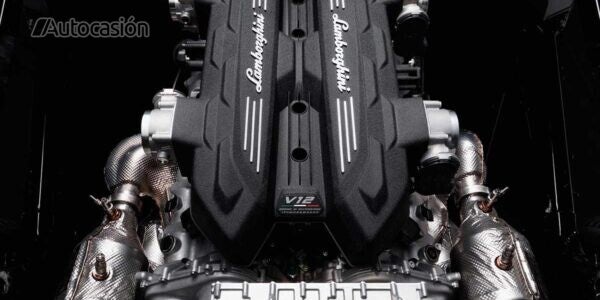 Motor V12 de Lamborghini