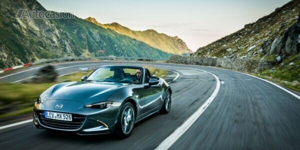 Presentación del MX-5 184 CV en Transfagarasan.