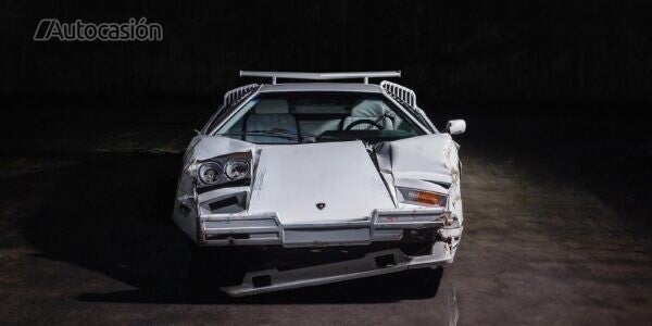 Lamborghini Countach roto de “El lobo de Wall Street”