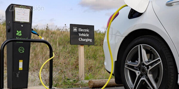 Recarga de coche eléctrico