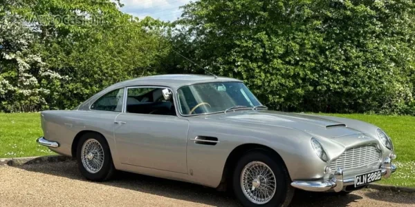 Aston Martin DB5 de 1964, a subasta