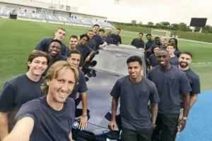 Los jugadores del Madrid haciendose un selfie