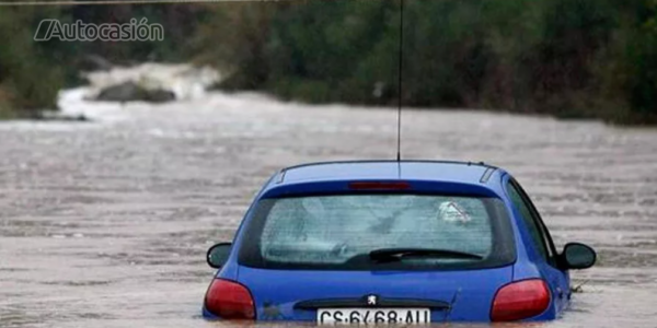 Cómo recuperar un coche inundado