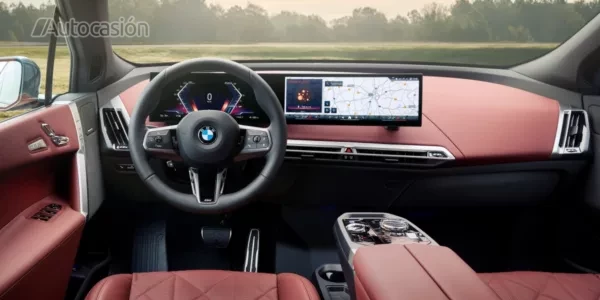 BMW iX 2025: más autonomía y potencia para el SUV eléctrico más grande de la marca