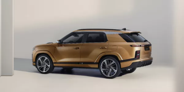 KGM Torres Actyon: tiene precio de marca china, etiqueta ECO, gran calidad interior, amplitud y equipamiento