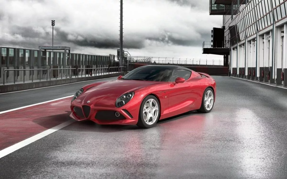 Con diseño de Zagato y un motor V8, este 