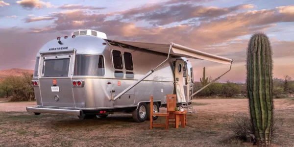 Airstream revela la caravana con más arte del planeta