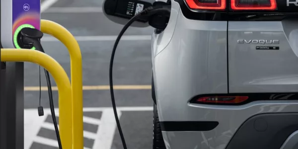 El coche eléctrico y la política de la U.E. ponen en peligro más 700.000 empleos