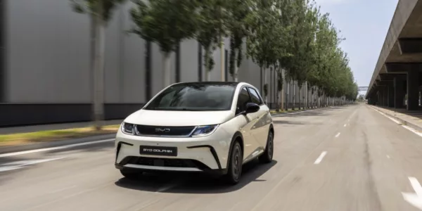 BYD Dolphin 2025