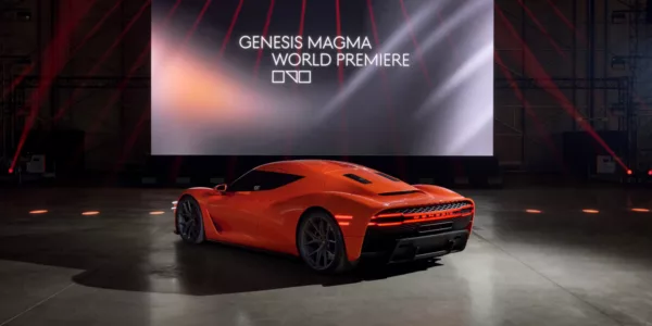 Genesis saca músculo con una locura con motor V8 en posición central, en plena era eléctrica