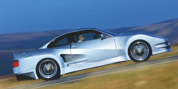 10 superdeportivos de los 90 que probablemente no conocías