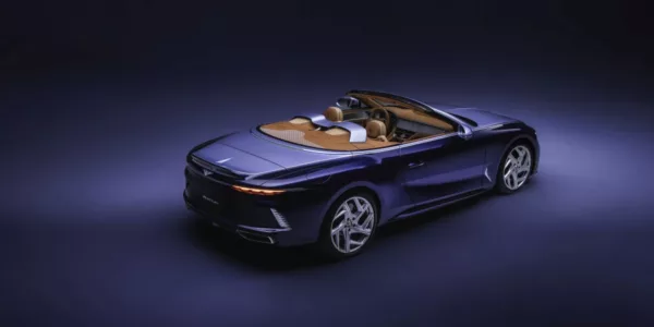 Una estadounidense, junto a Bentley, ha creado el descapotable más exclusivo de la marca