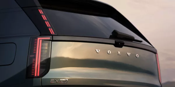 El Volvo EX60 es el coche eléctrico con más autonomía a la venta en España.