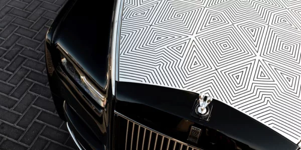 Este Rolls cuenta con el capó más exclusivo y vanguardista del planeta