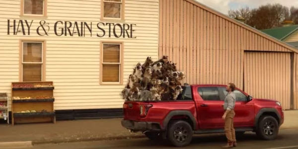 Toyota la ha liado en Australia con unos perros en su último anuncio (que han prohibido)