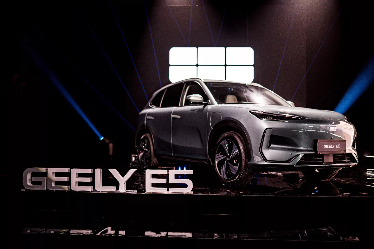 Geely Auto aterriza en España con dos SUV: Starray EM-i y Geely E5
