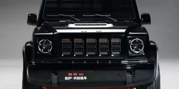 Este 4×4 chino imita a Clase G y Wrangler, pero lo importante está en el interior