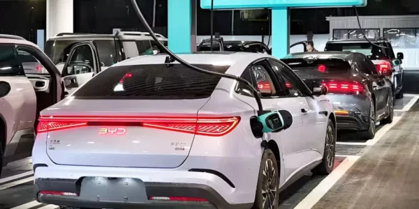 Punto de recarga rápida de BYD