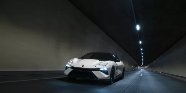 El GT con el que Lotus quiere competir con Porsche ya tiene precio