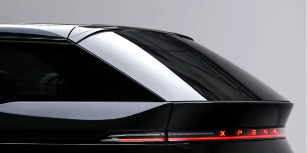 El Lexus LM tiene un nuevo rival: es chino, más asequible y, sobre todo, diferente