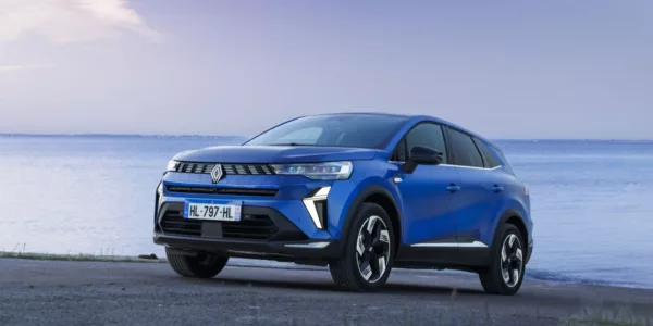 Etiqueta ECO y hasta 1.500 km de autonomía: esta es la gran apuesta de Renault en estos tres modelos